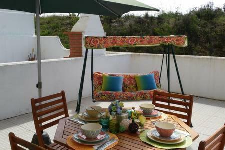 Sw Beach House Zambujeira Do Mar Exterior photo